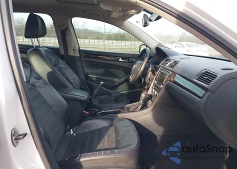 2014 Volkswagen Passat 2.0L Tdi Sel Premium from USA, damaged, VIN 1VWCN7A32EC112799